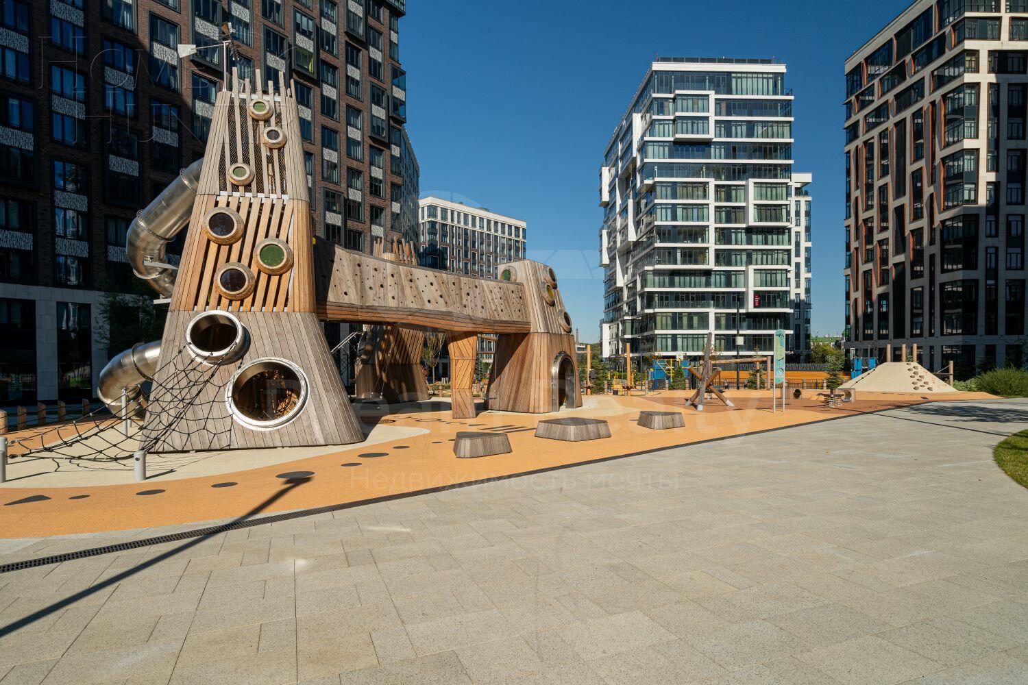 4-КОМН. КВАРТИРА С ОТДЕЛКОЙ 135.9 М² НА 3 ЭТАЖЕ