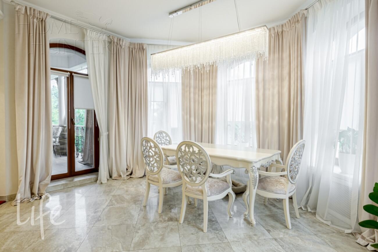 2-этажный коттедж 400 м² с отделкой