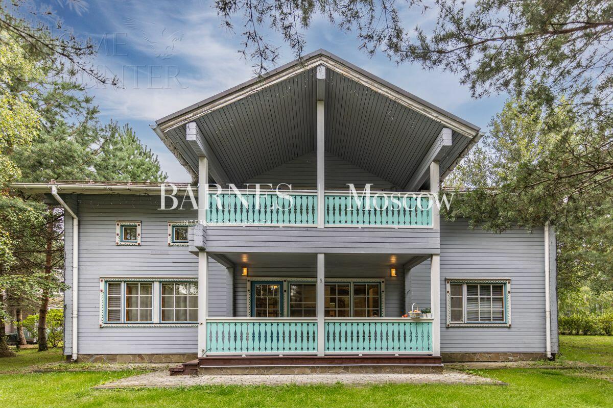 2-этажный коттедж 267 м² с отделкой