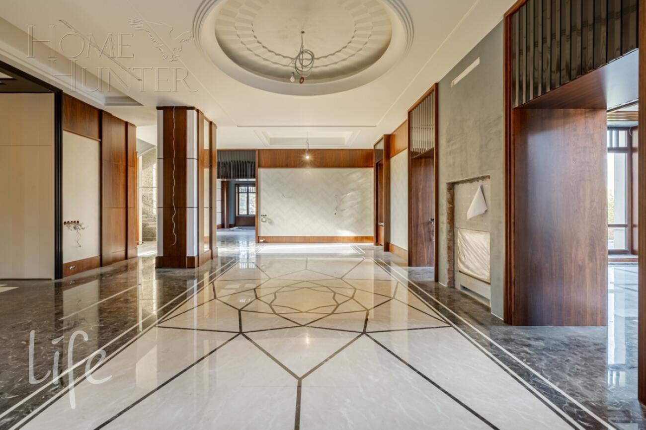 2-этажный коттедж 1 244 м² с отделкой