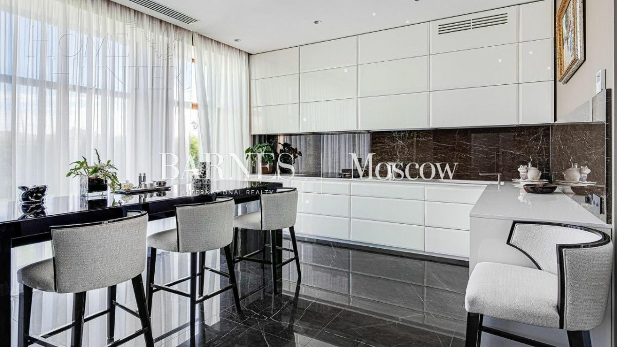 2-этажный коттедж 438 м² с отделкой