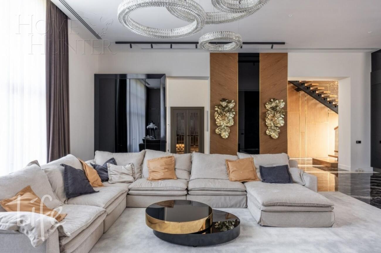 2-этажный коттедж 995 м² с отделкой