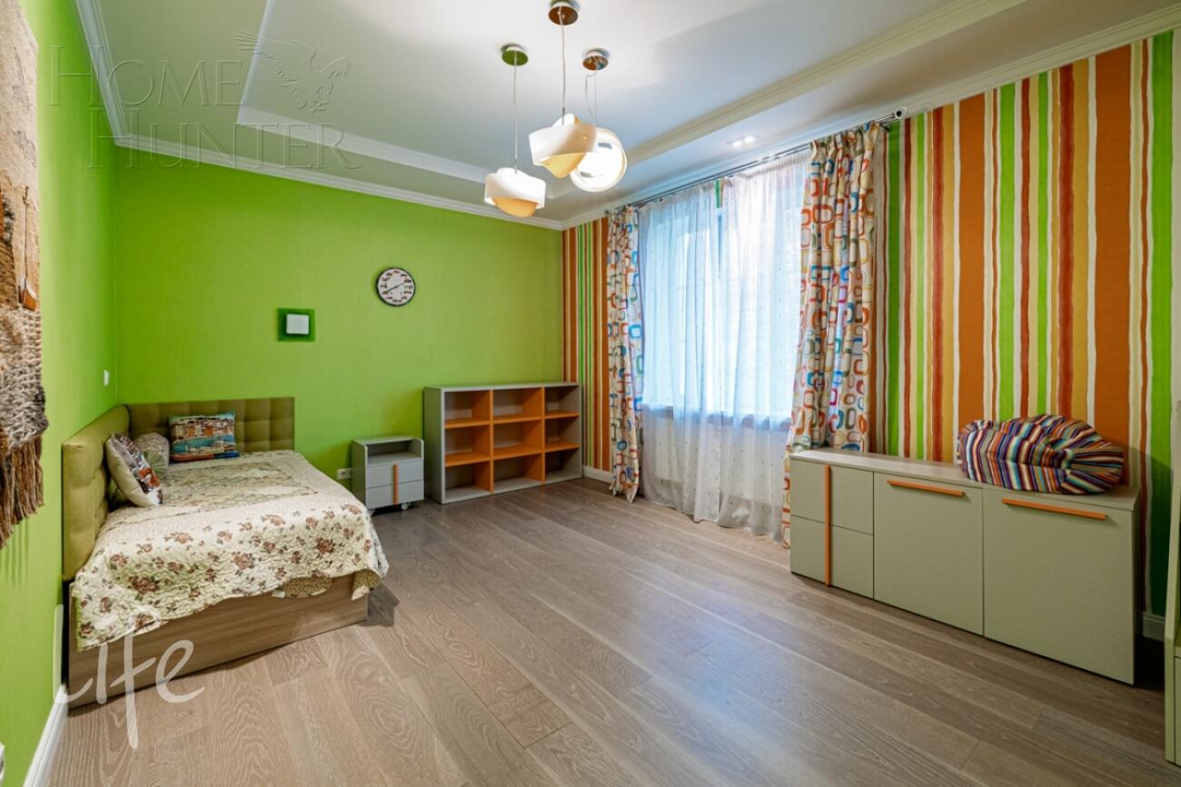 2-этажный коттедж 688 м² с отделкой