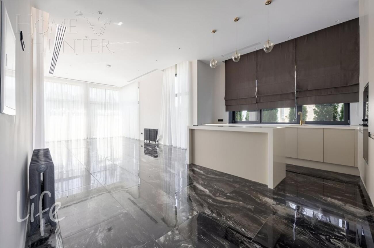 2-этажный коттедж 995 м² с отделкой