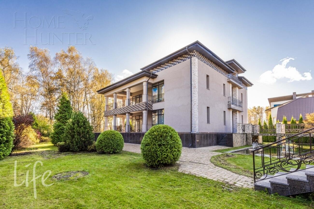 2-этажный коттедж 500 м² с отделкой