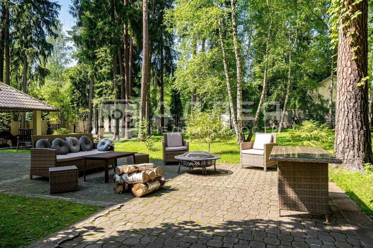 2-этажный коттедж 850 м² с отделкой