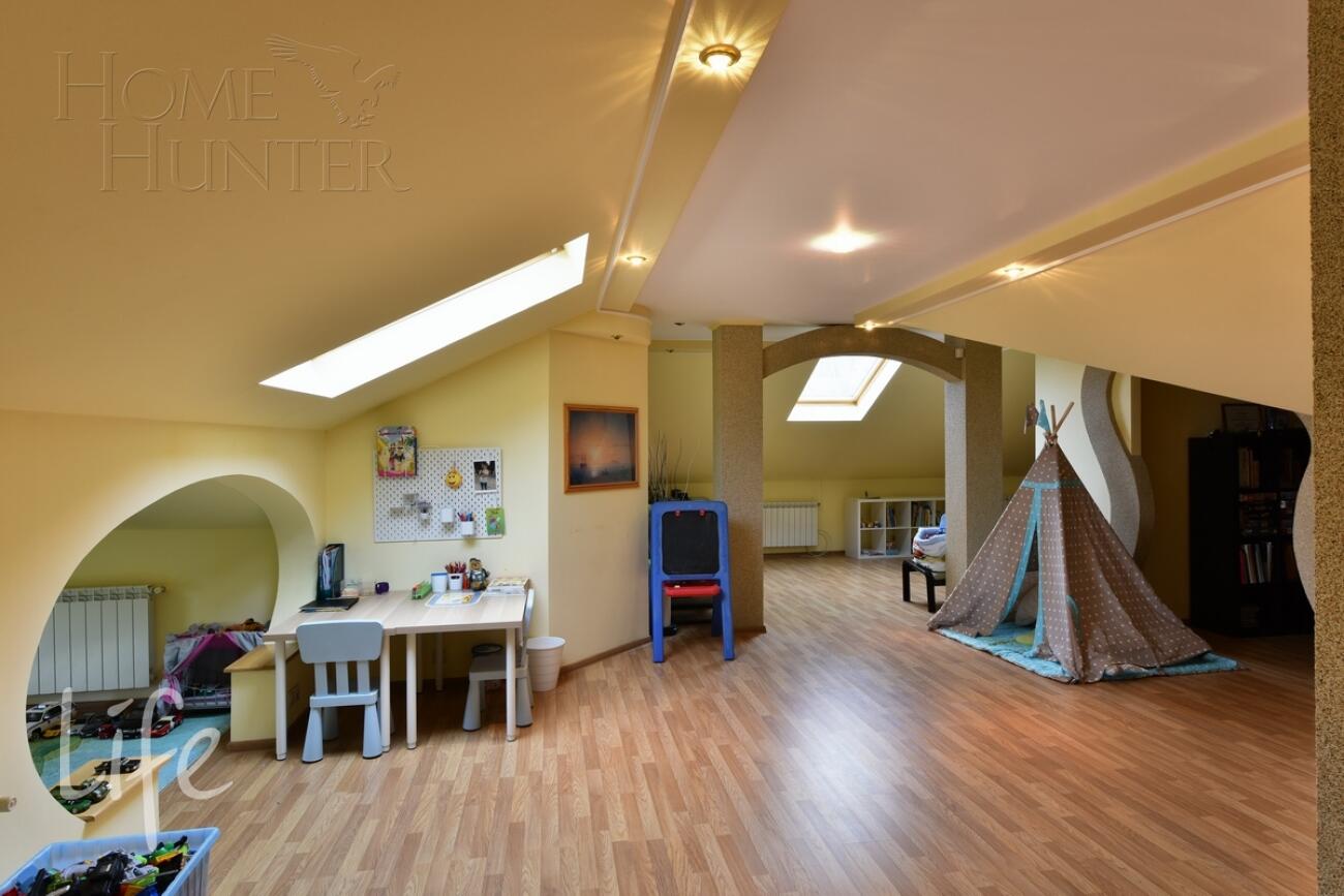 2-этажный коттедж 560 м² с отделкой