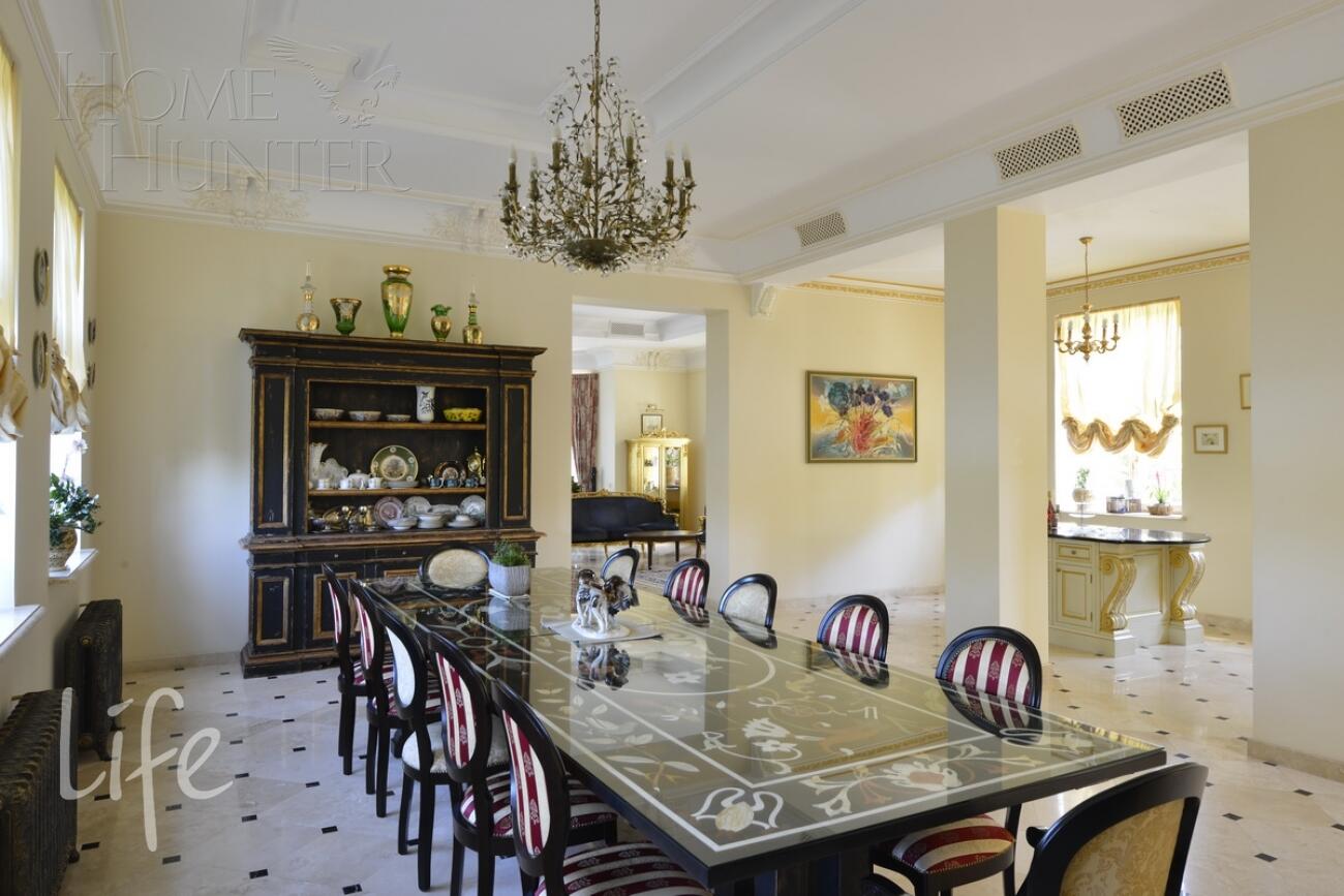 2-этажный коттедж 980 м² с отделкой