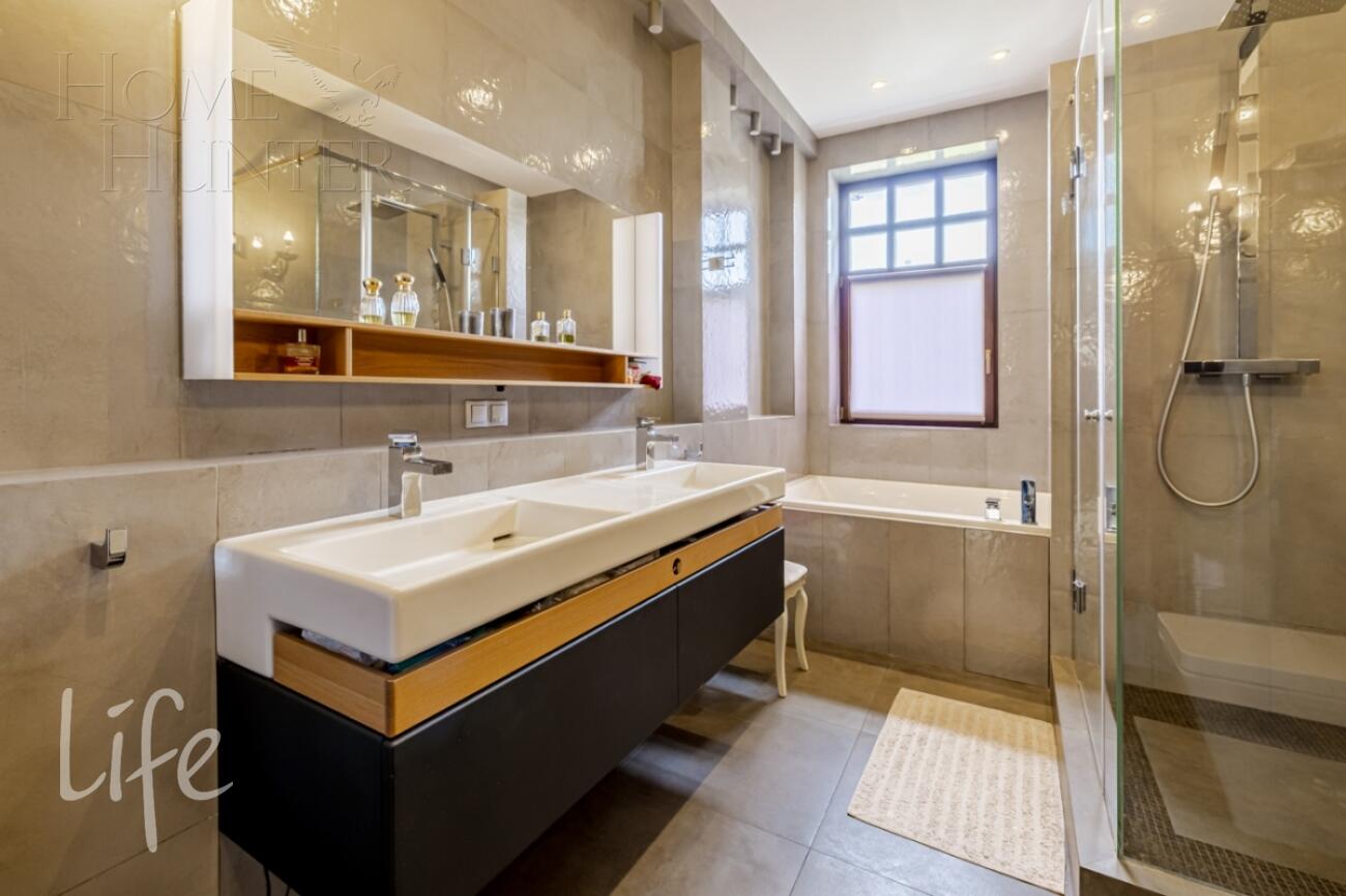 2-этажный коттедж 970 м² с отделкой