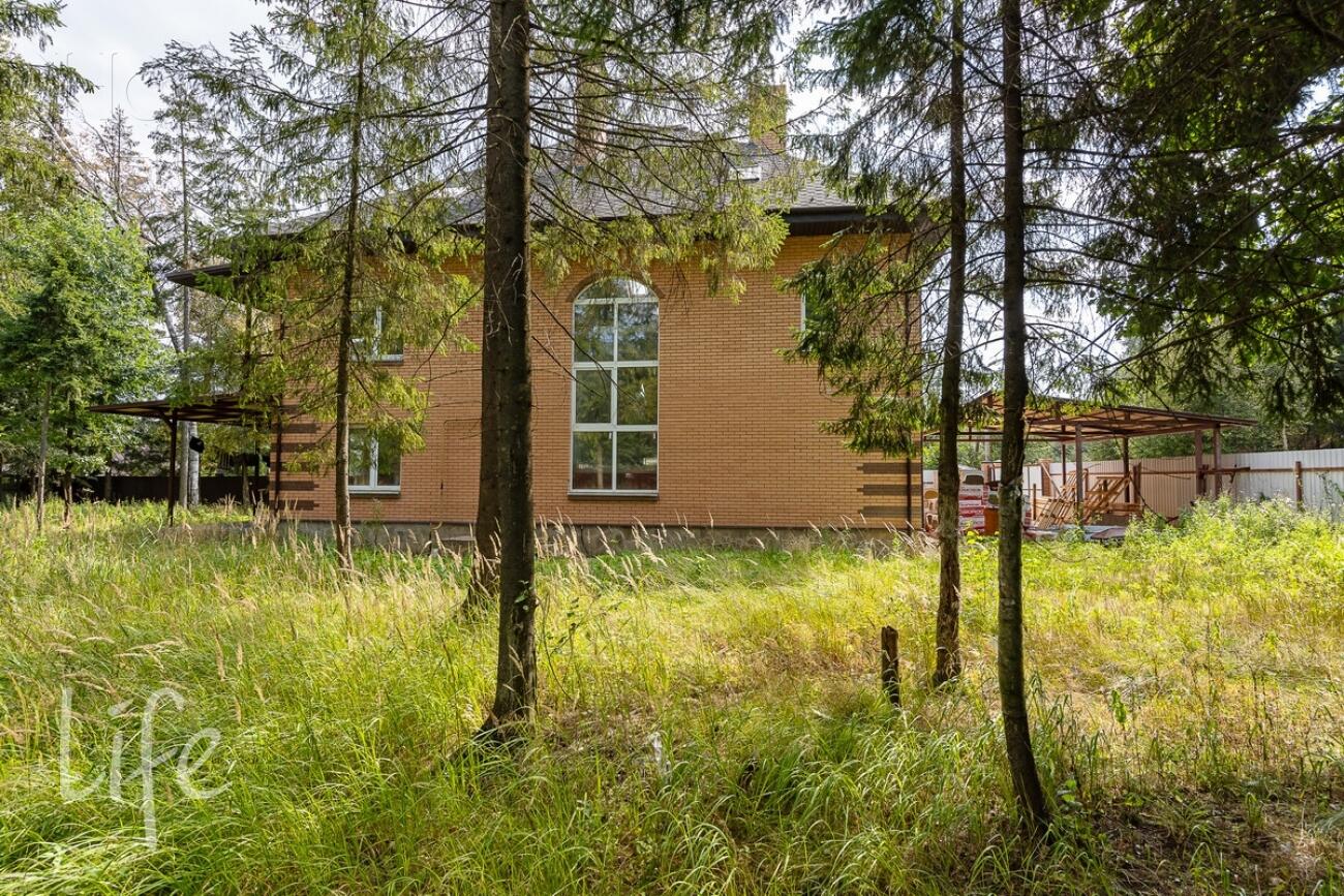 2-этажный коттедж 283 м² без отделки