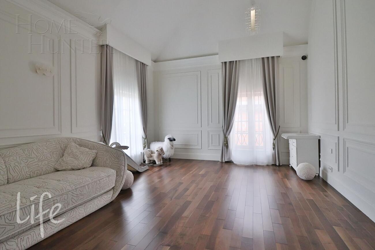 2-этажный коттедж 250 м² с отделкой