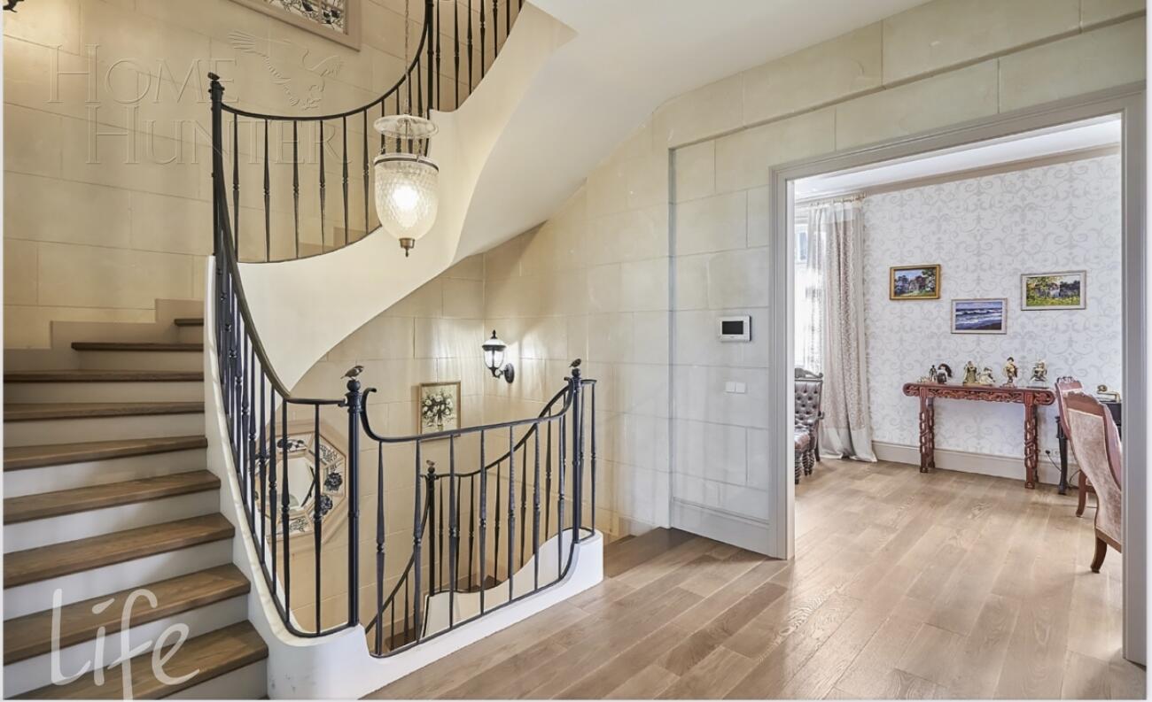 2-этажный таунхаус 233 м² с отделкой