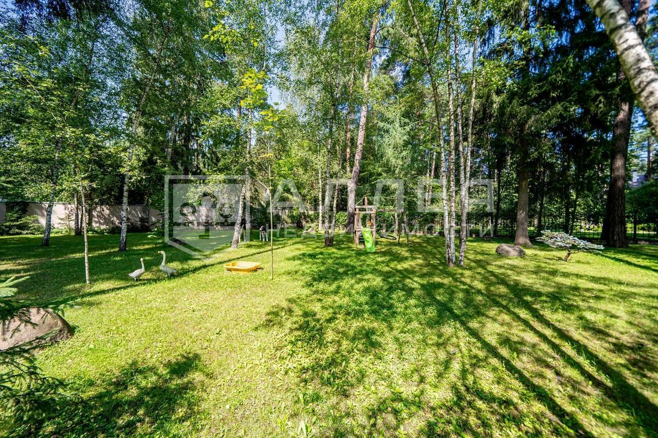 2-этажный коттедж 850 м² с отделкой