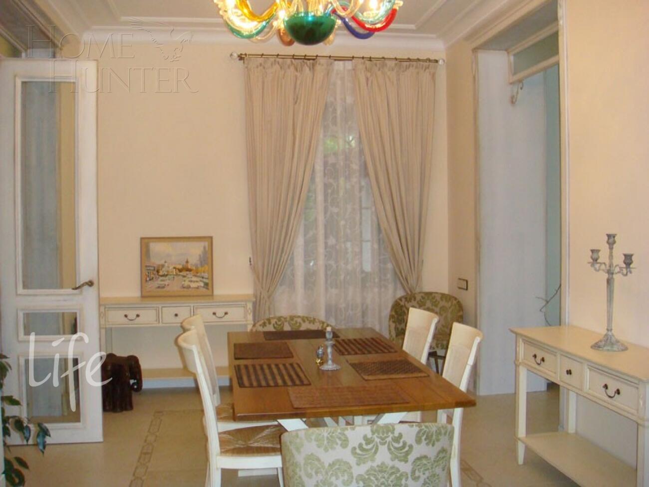 2-этажный коттедж 300 м² с отделкой