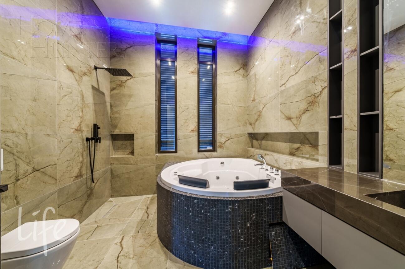 3-этажный коттедж 280 м² с отделкой