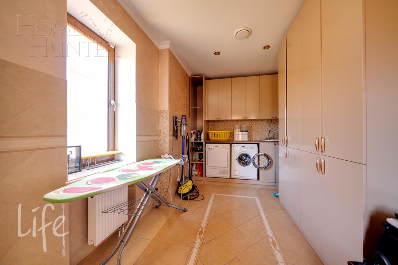 2-этажный коттедж 450 м² с отделкой