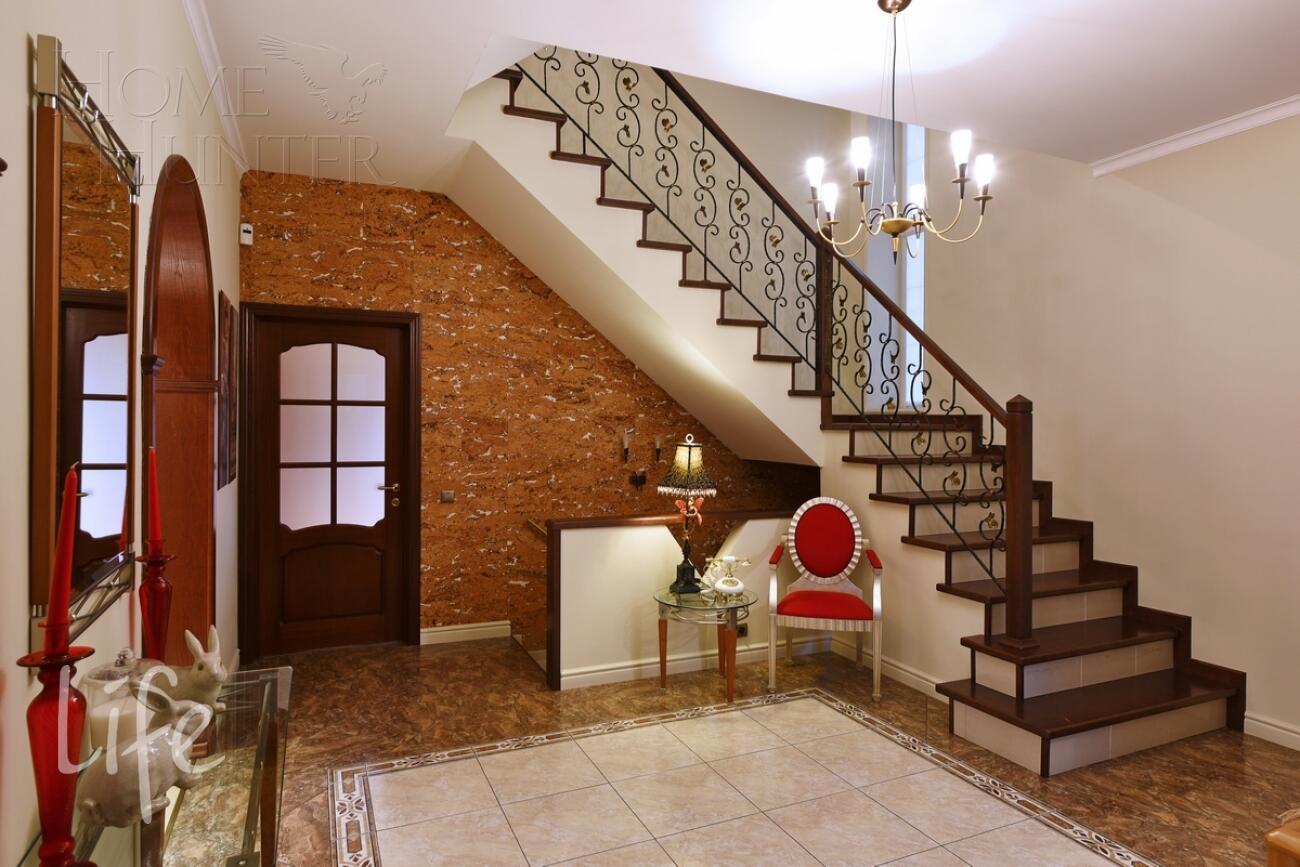 3-этажный коттедж 450 м² с отделкой