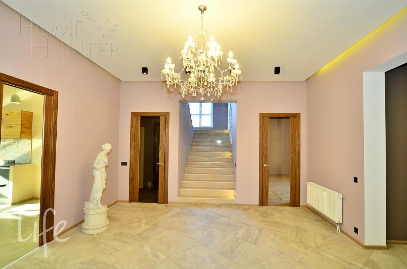 2-этажный коттедж 602 м² с отделкой