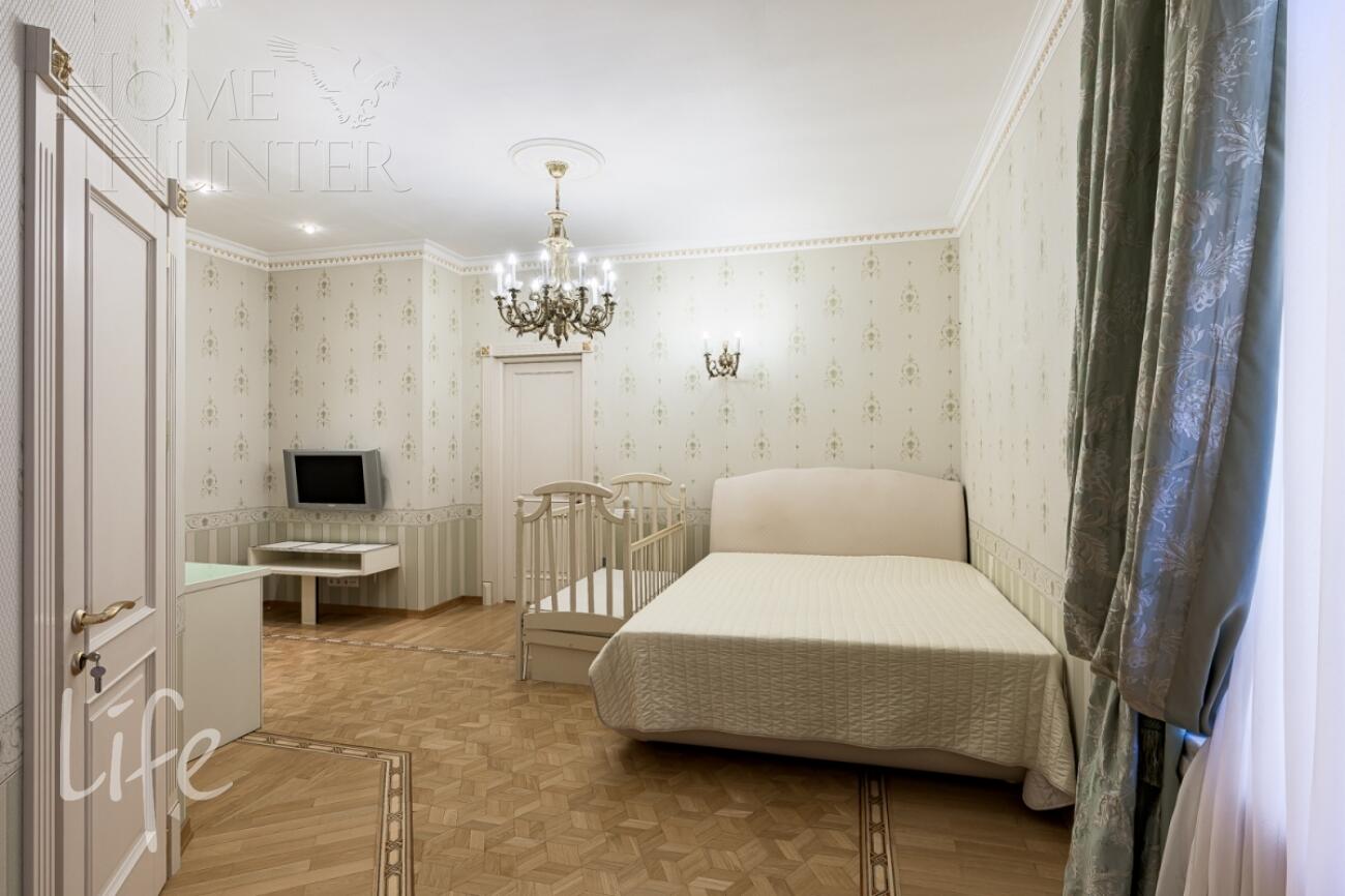 2-этажный коттедж 1 250 м² с отделкой