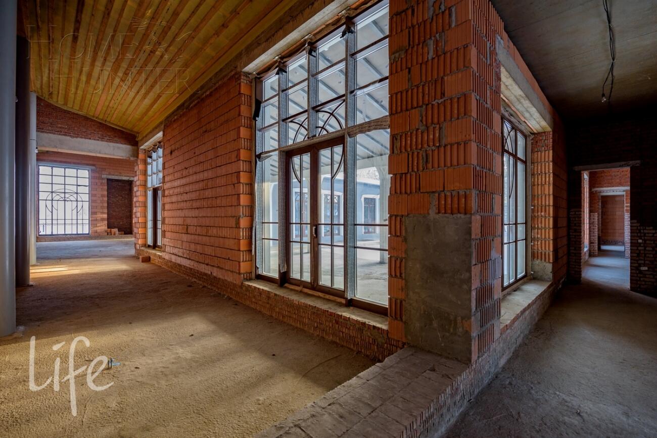 2-этажный коттедж 1 638 м² без отделки