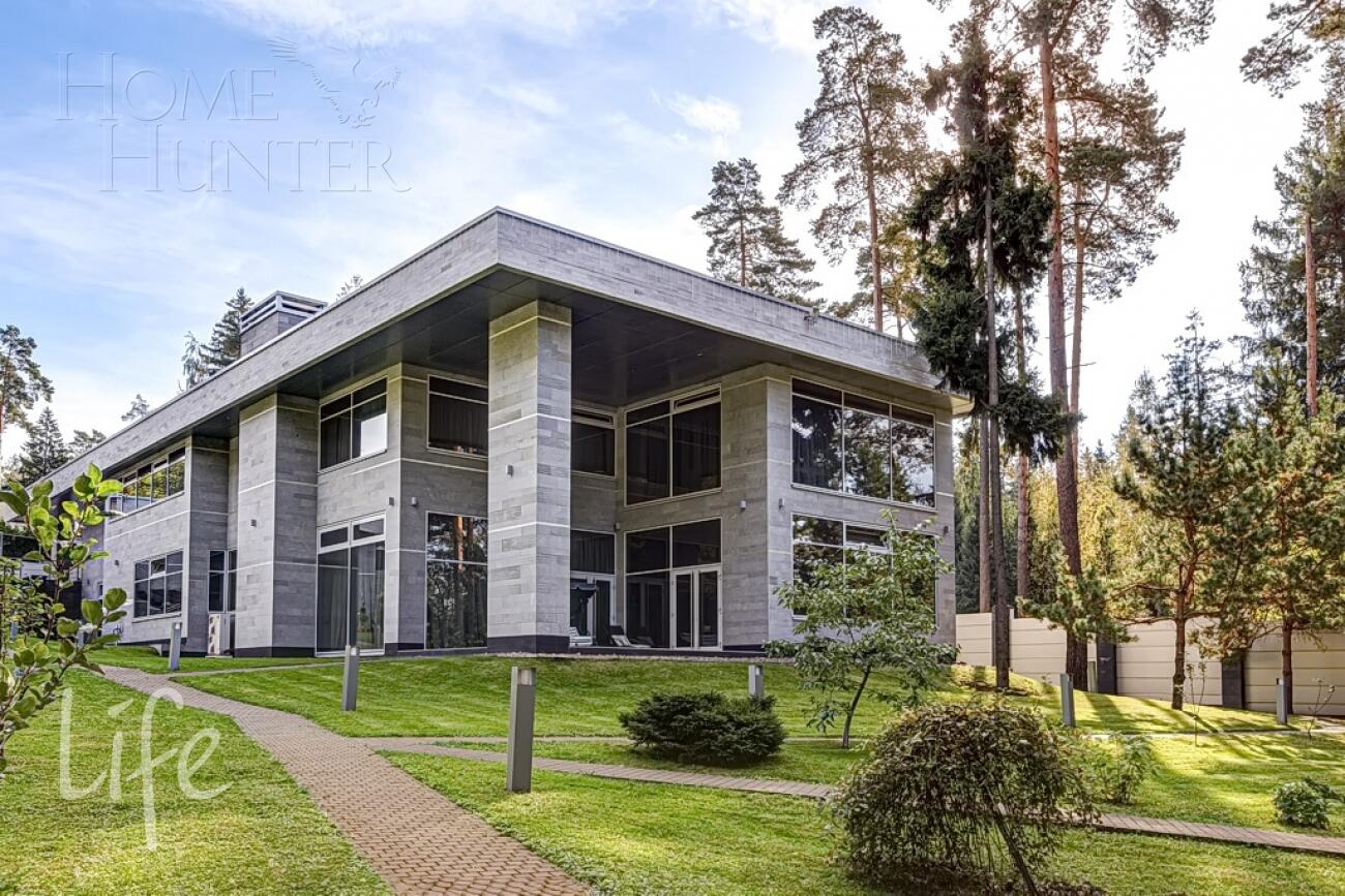 2-этажный коттедж 850 м² с отделкой