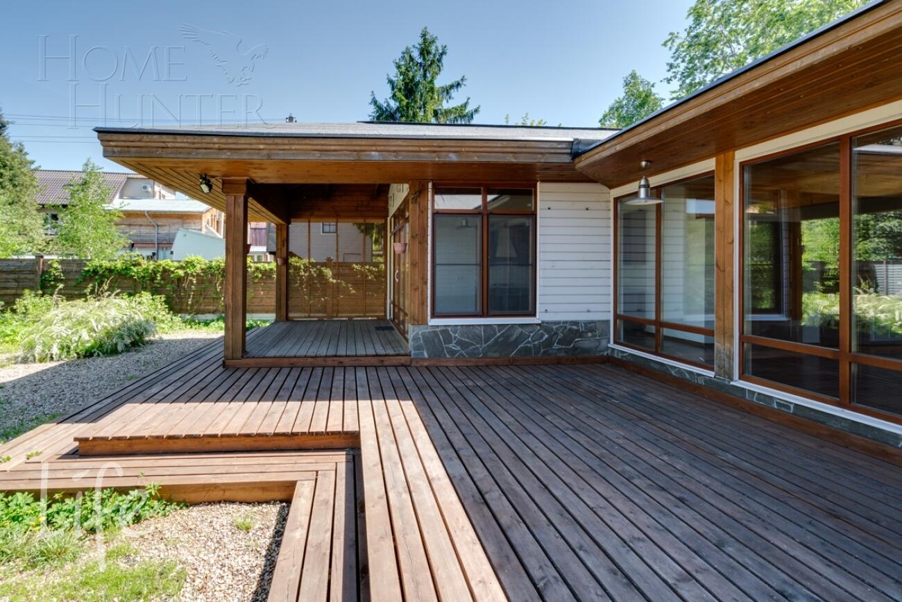 1-этажный коттедж 240 м² с отделкой