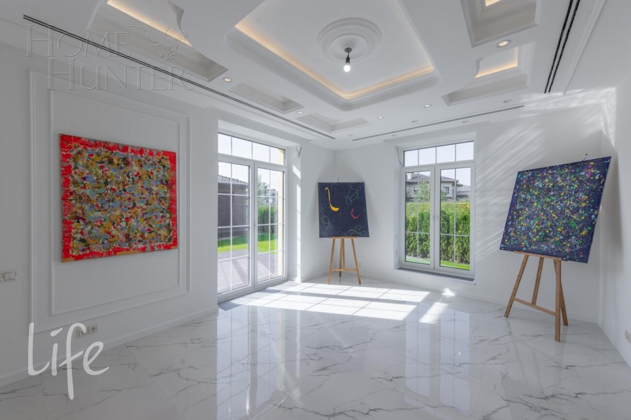 2-этажный коттедж 900 м² с отделкой