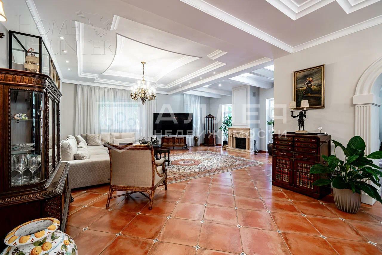 2-этажный коттедж 850 м² с отделкой