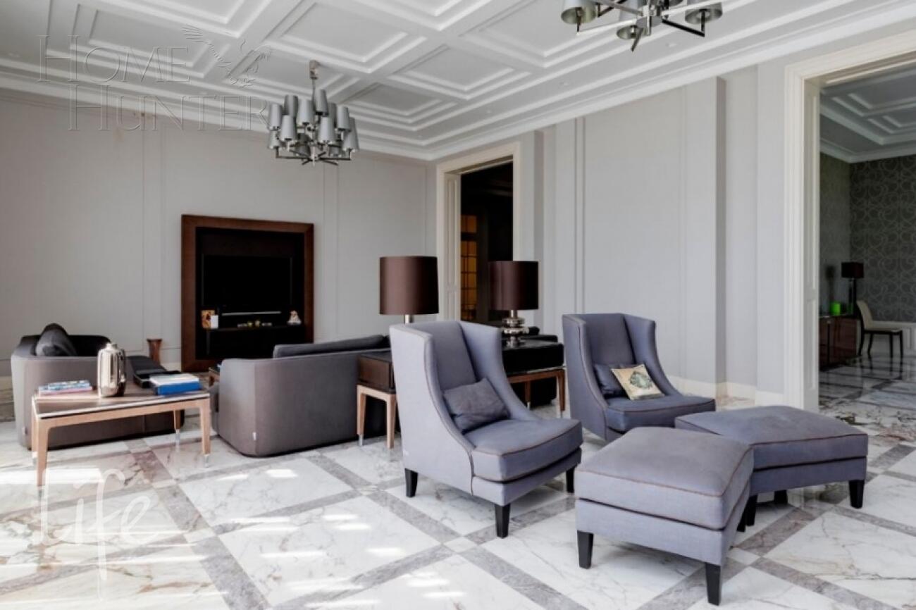 3-этажный коттедж 1 185 м² с отделкой