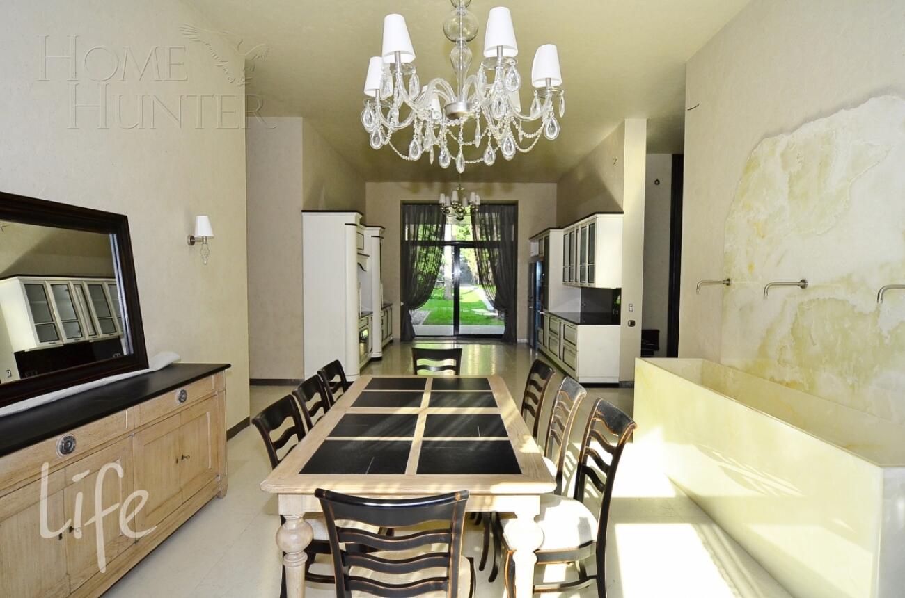 2-этажный коттедж 580 м² с отделкой