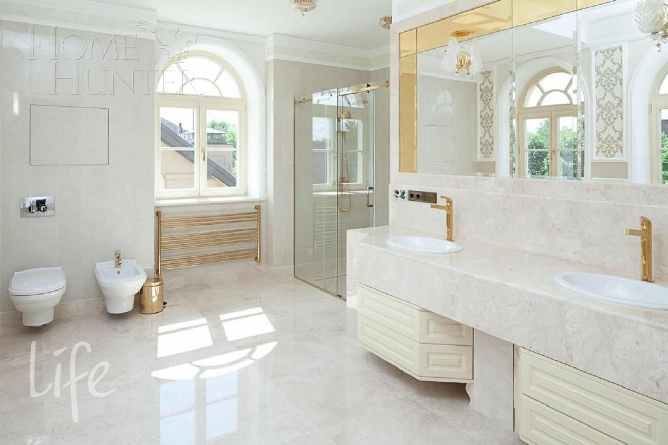 2-этажный коттедж 1 700 м² с отделкой