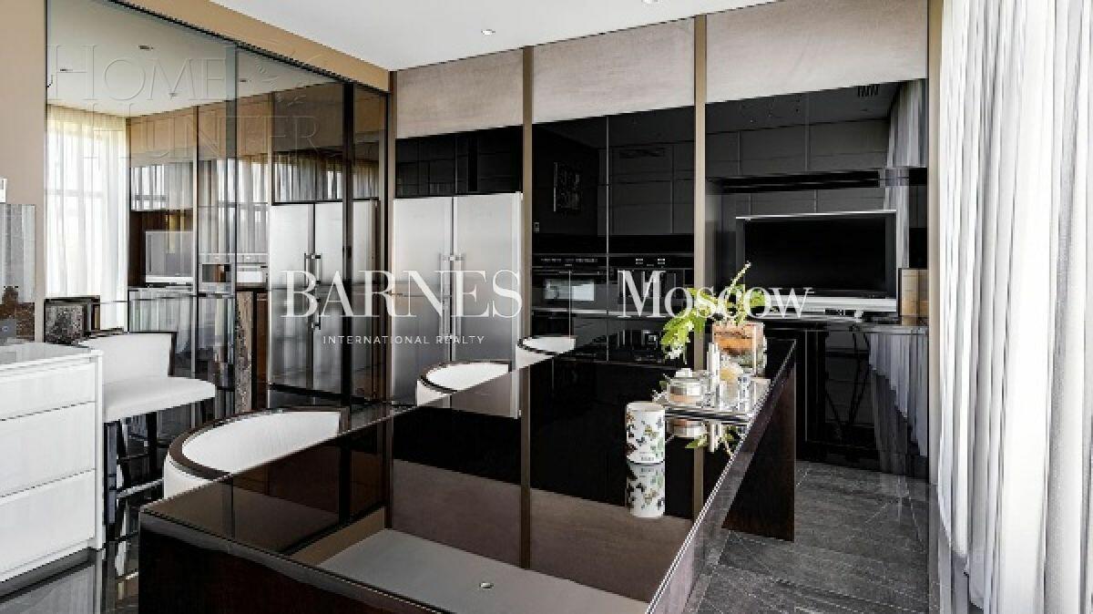 2-этажный коттедж 438 м² с отделкой