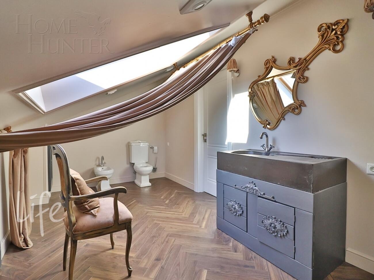 2-этажный таунхаус 252 м² с отделкой