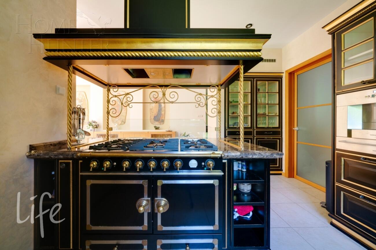 2-этажный коттедж 798.6 м² с отделкой