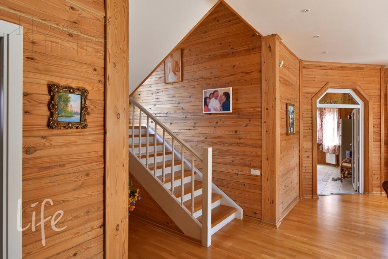 2-этажный коттедж 250 м² с отделкой