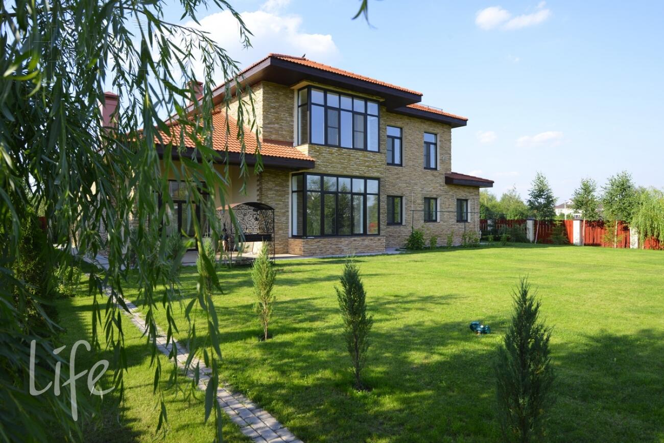 2-этажный коттедж 357 м² с отделкой