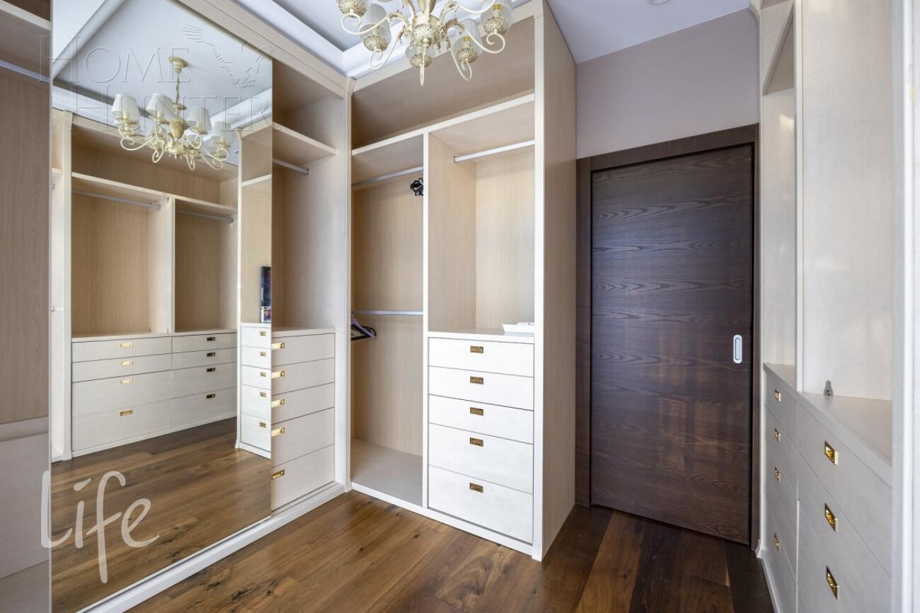 3-этажный таунхаус 310 м² с отделкой