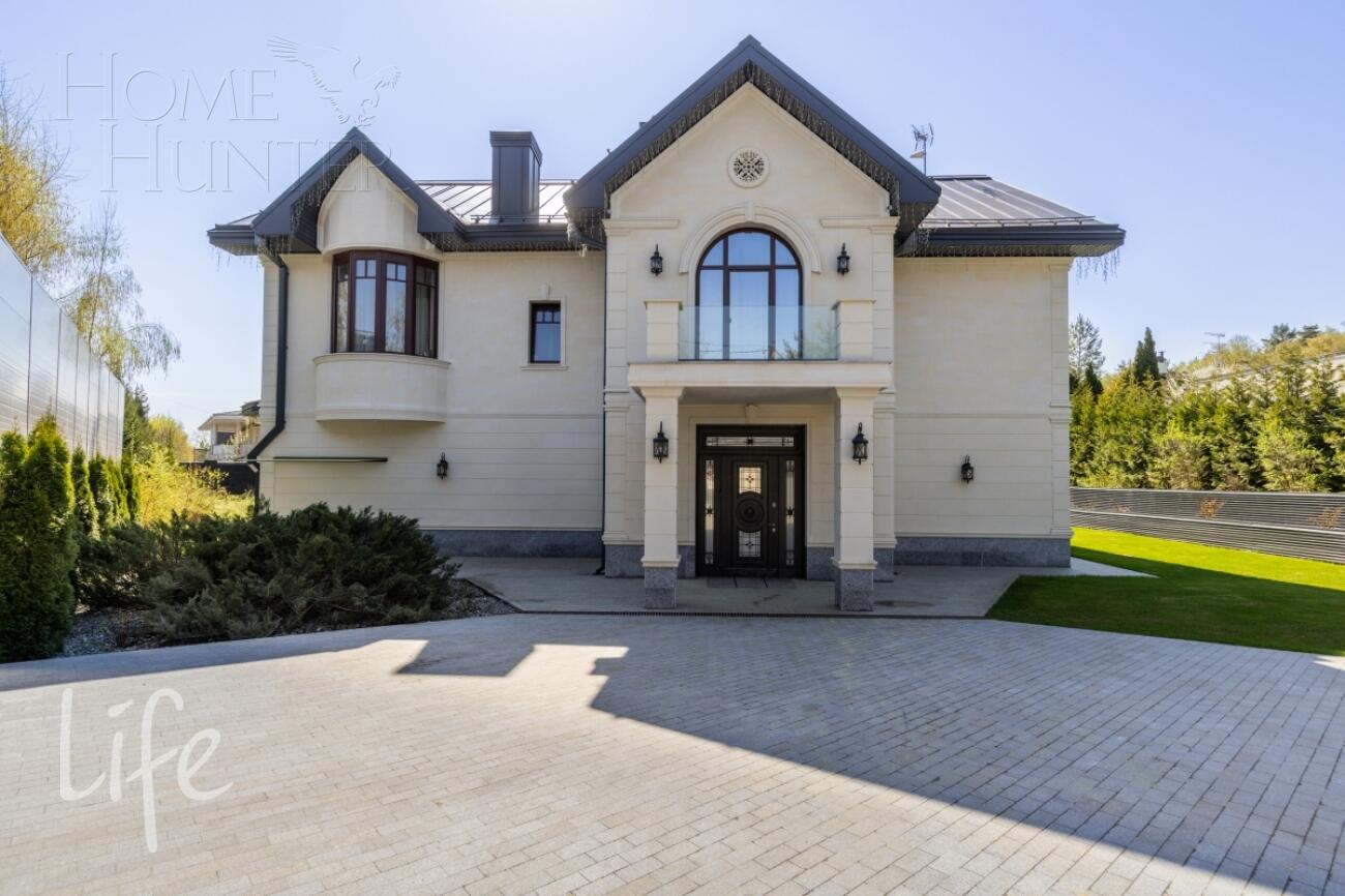 2-этажный коттедж 700 м² с отделкой