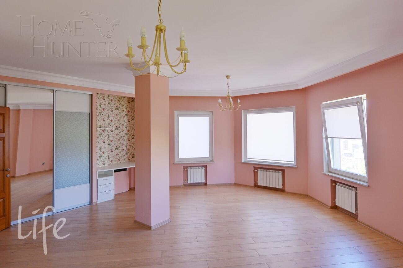 2-этажный коттедж 600 м² с отделкой