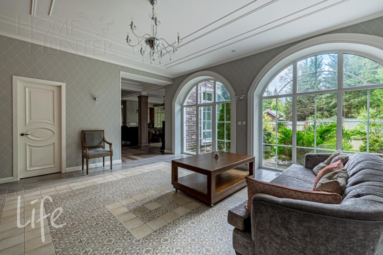 2-этажный коттедж 688 м² с отделкой