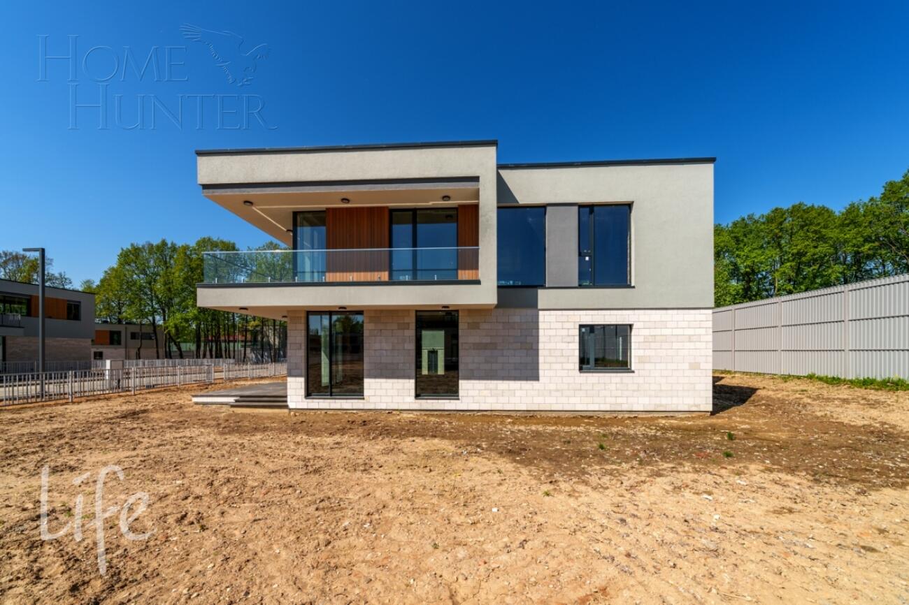 2-этажный коттедж 363 м² без отделки