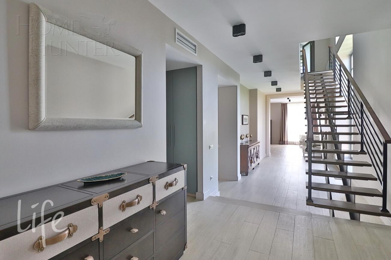 2-этажный коттедж 422.5 м² с отделкой