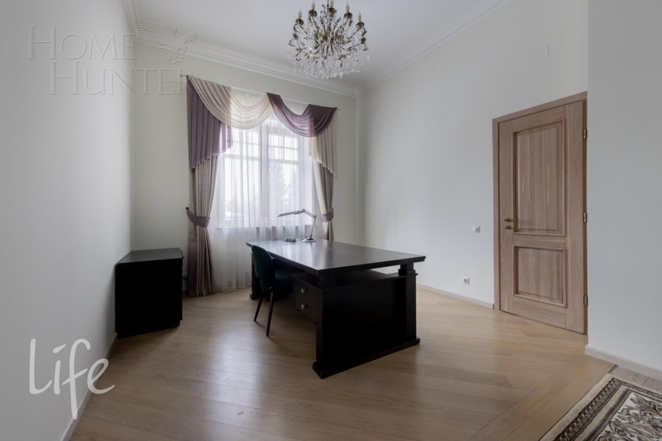 2-этажный коттедж 500 м² с отделкой