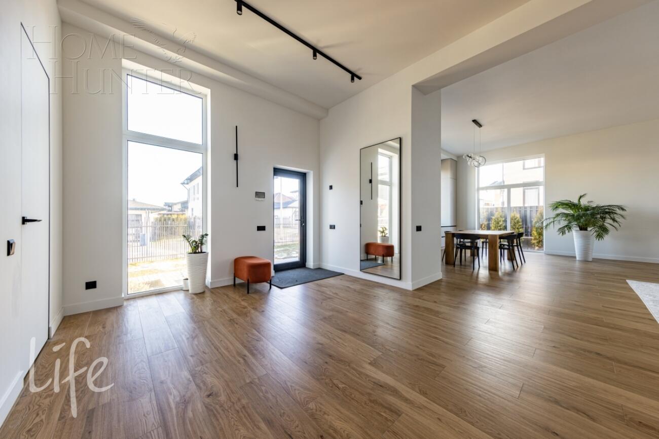 2-этажный коттедж 260 м² с отделкой