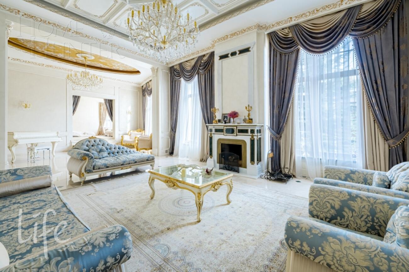 2-этажный коттедж 1 000 м² с отделкой