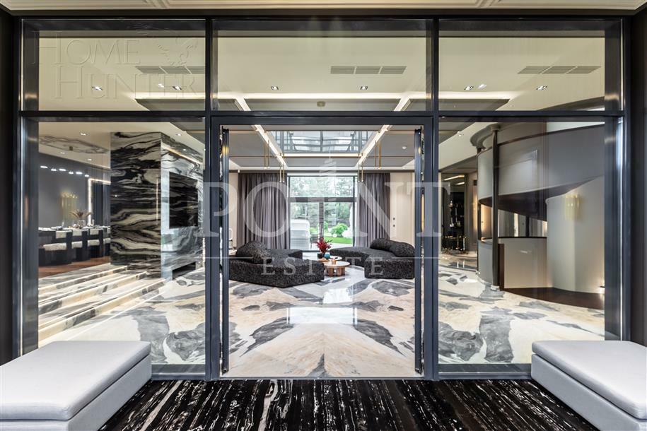 2-этажный коттедж 2 000 м² с отделкой