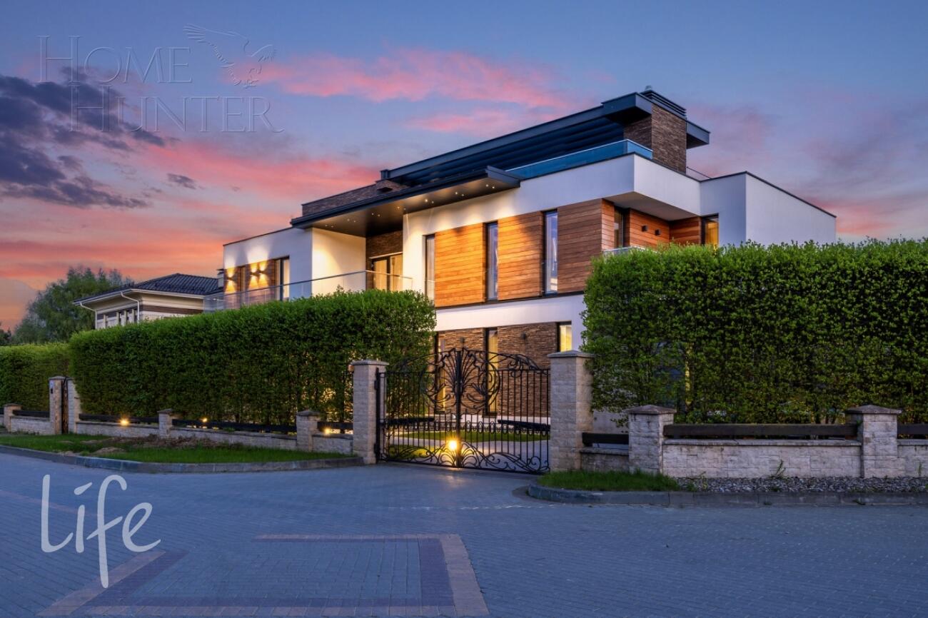 2-этажный коттедж 550 м² с отделкой