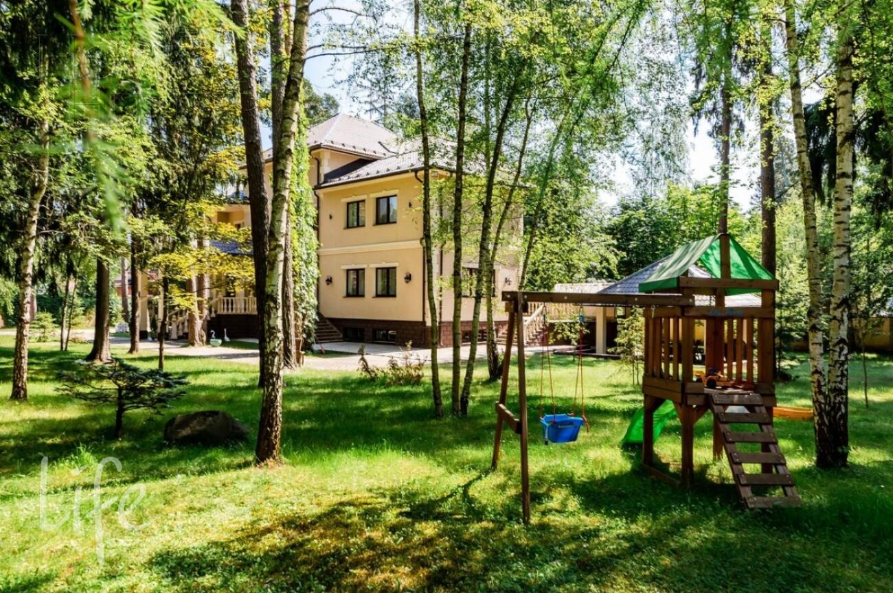 2-этажный коттедж 845 м² с отделкой