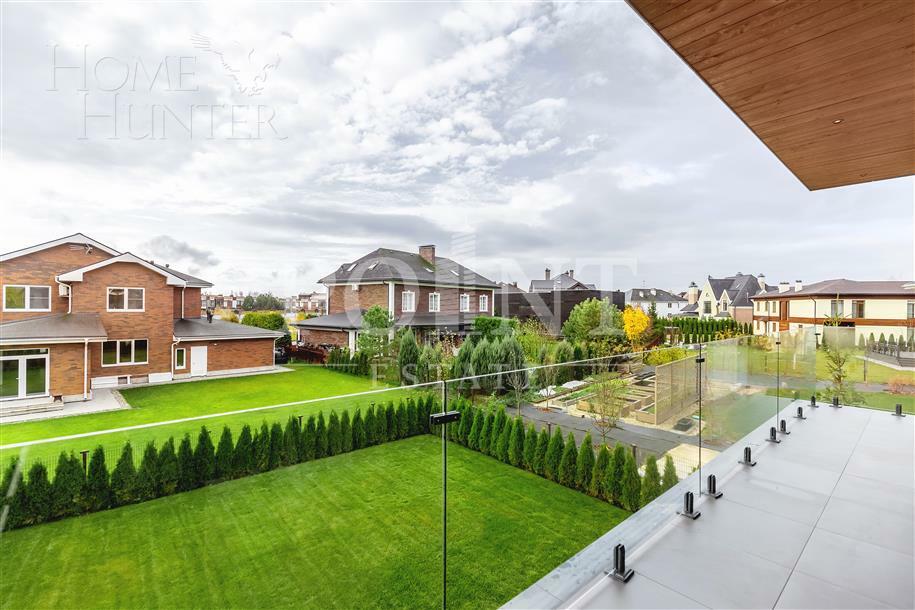 2-этажный коттедж 300 м² с отделкой