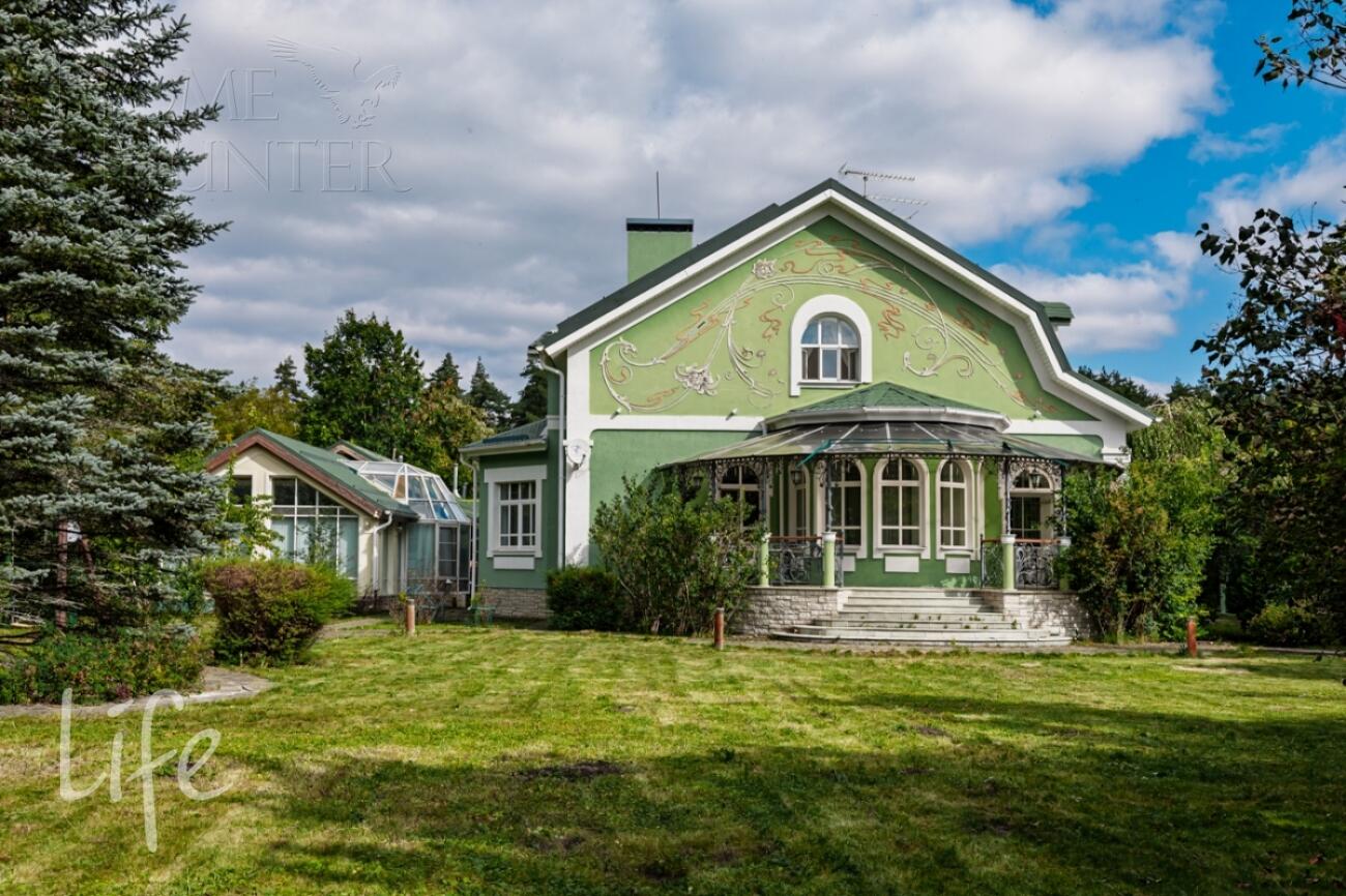 2-этажный коттедж 700 м² с отделкой